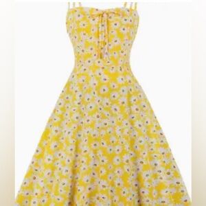NWOT Yellow Floral Midi Lightwieght Wrinkle Free Sundress - Small/Medium